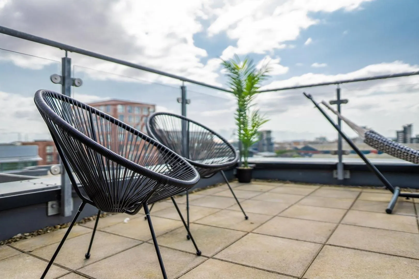2-Bedroom Cardiff Bay Apartment Wi-Fi, Parking