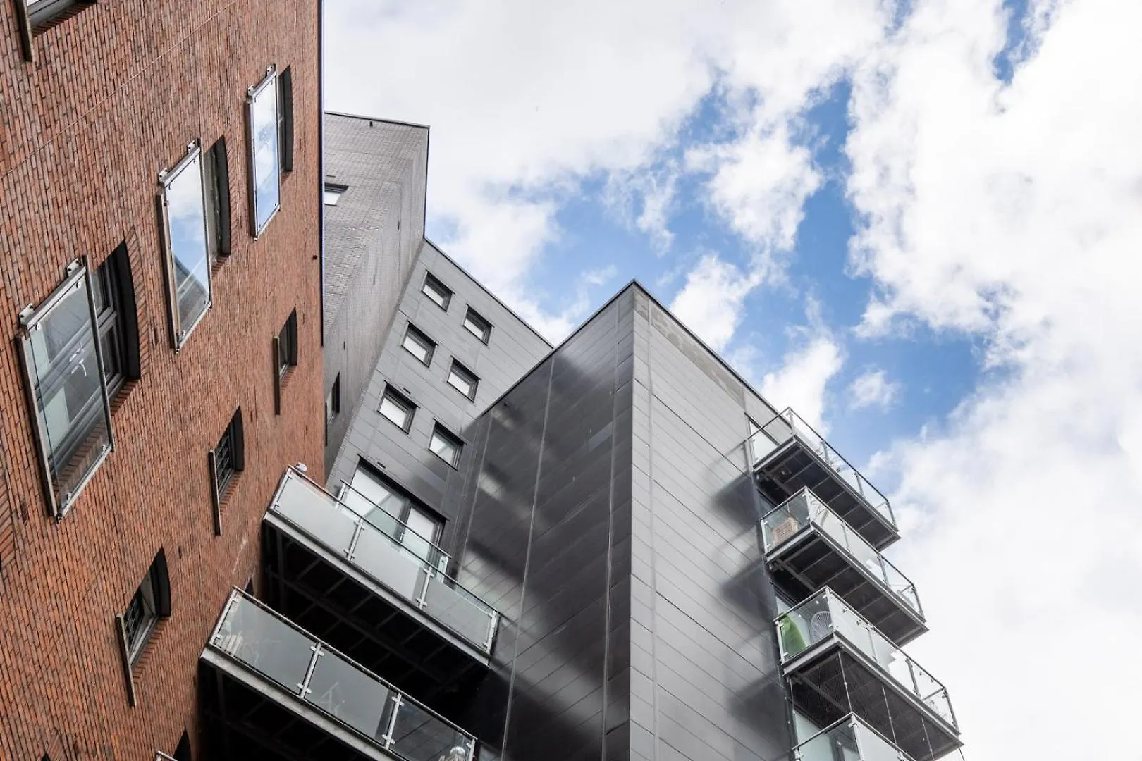 2-Bedroom Cardiff Bay Apartment Wi-Fi, Parking 0*,  United Kingdom